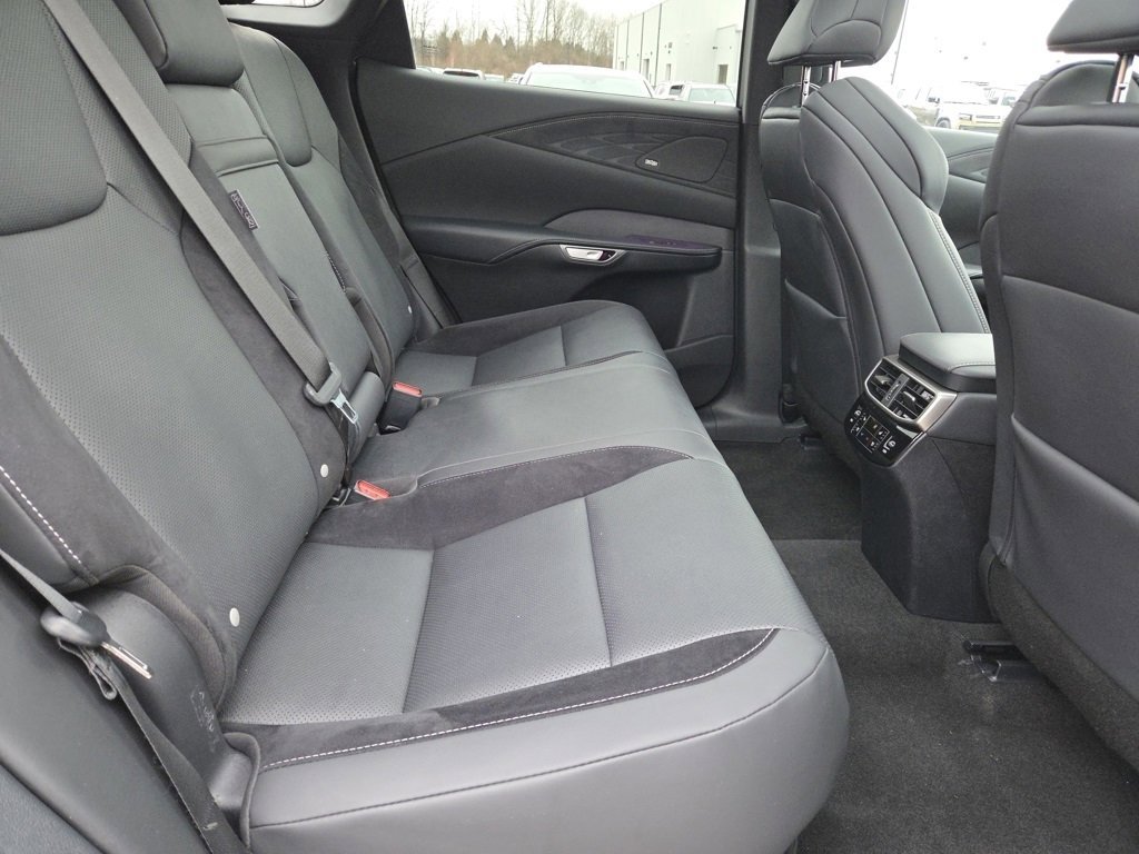 Certified 2025 Lexus RX 500h F Sport image 6