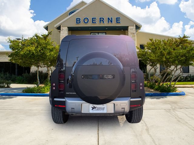 Used 2025 Land Rover Defender 110 S AWD/4WD image 4