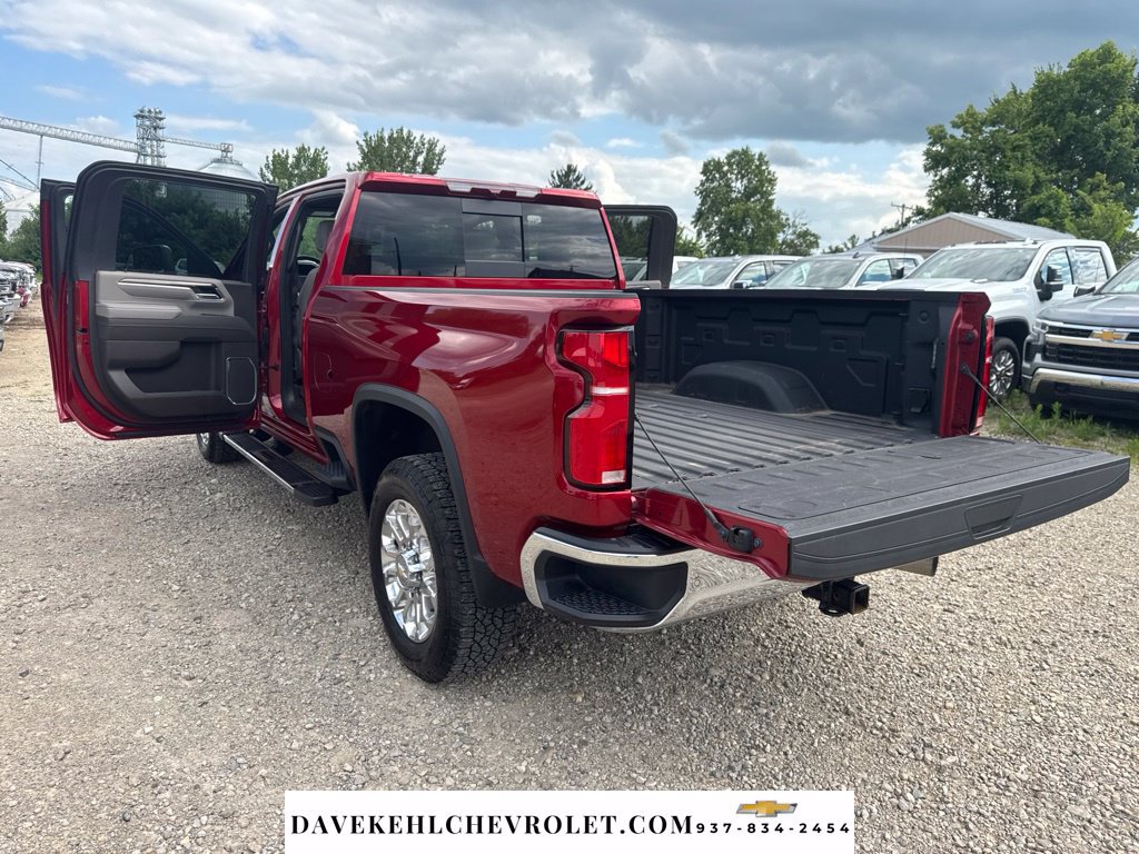 Used 2025 Chevrolet Silverado 2500 LTZ w/ LTZ Plus Package AWD/4WD image 39