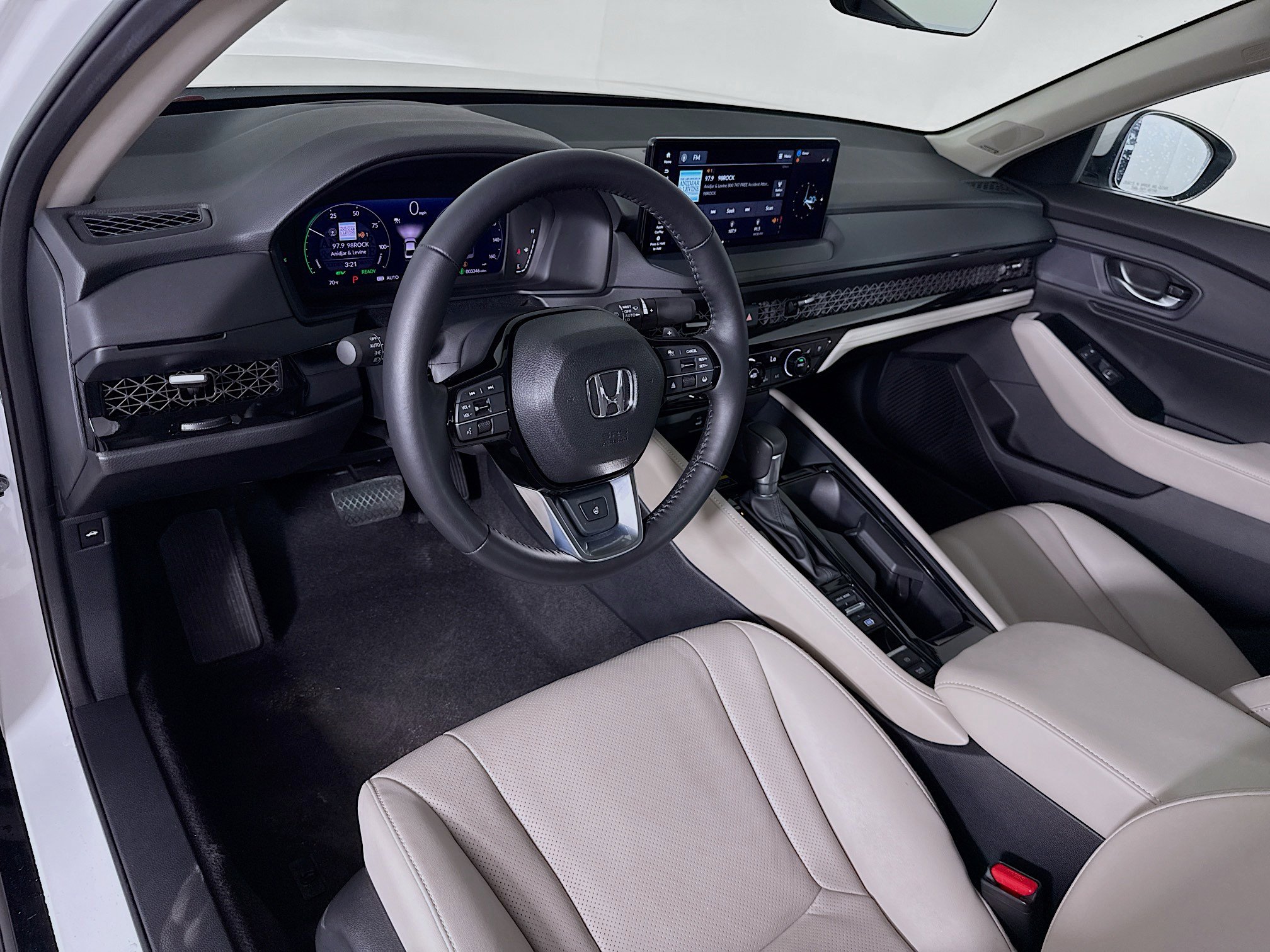Certified 2025 Honda Accord Touring image 8