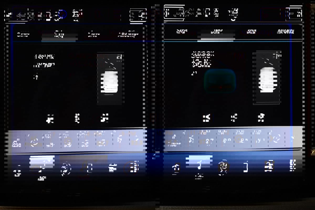 Used 2024 Chrysler Pacifica Touring-L image 44