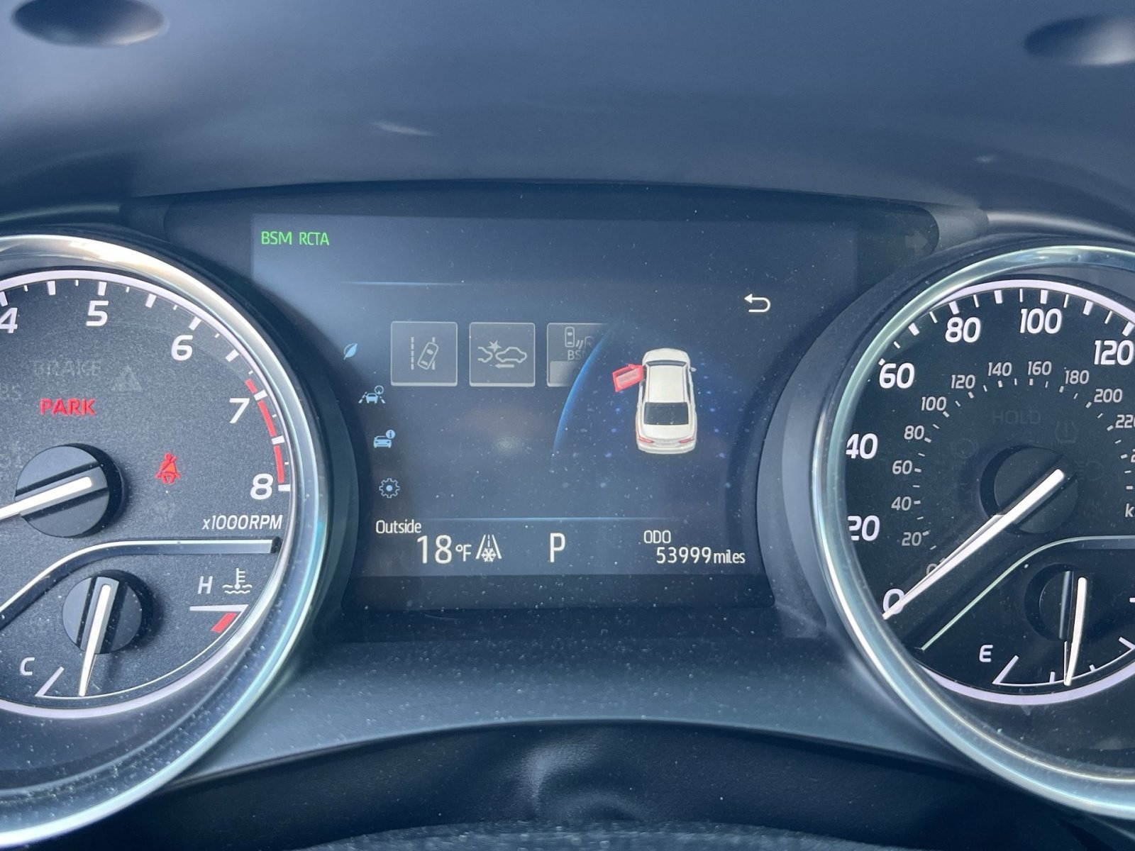 Used 2018 Toyota Camry XLE image 15