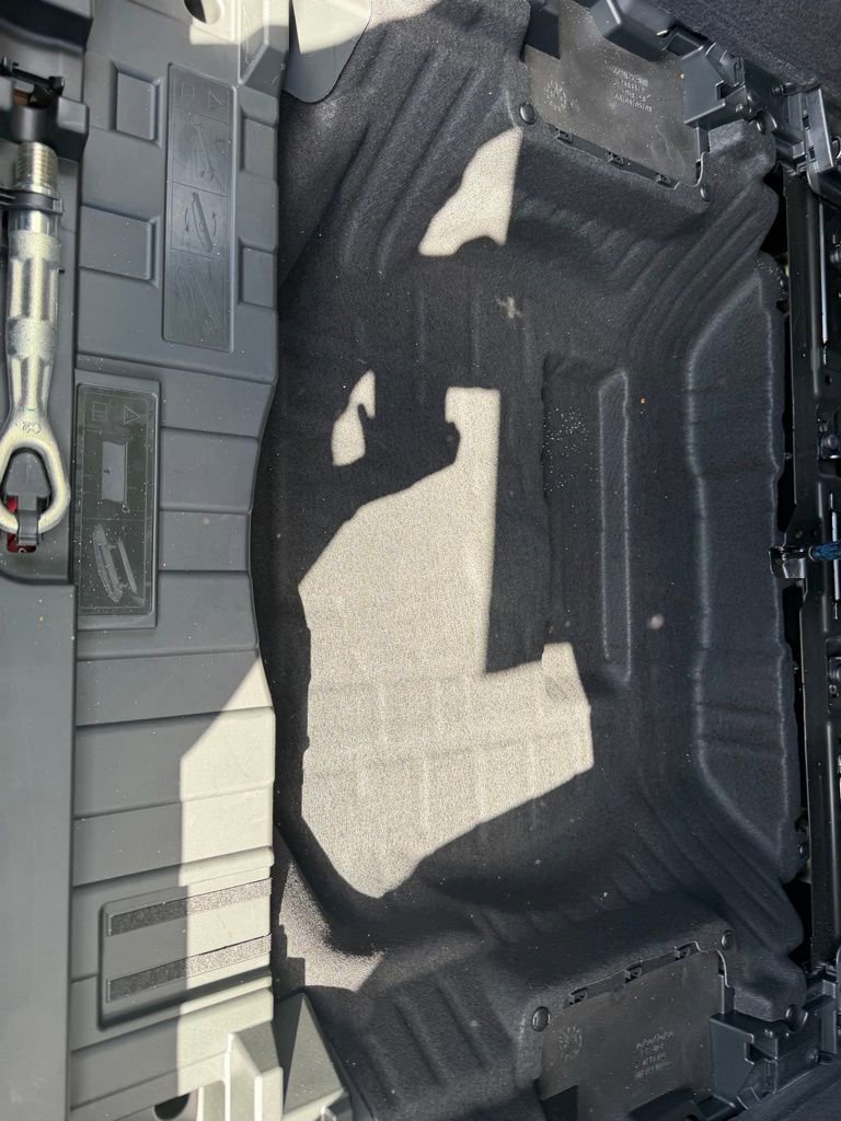 Used 2024 BMW X5 xDrive40i w/ Premium Package image 40