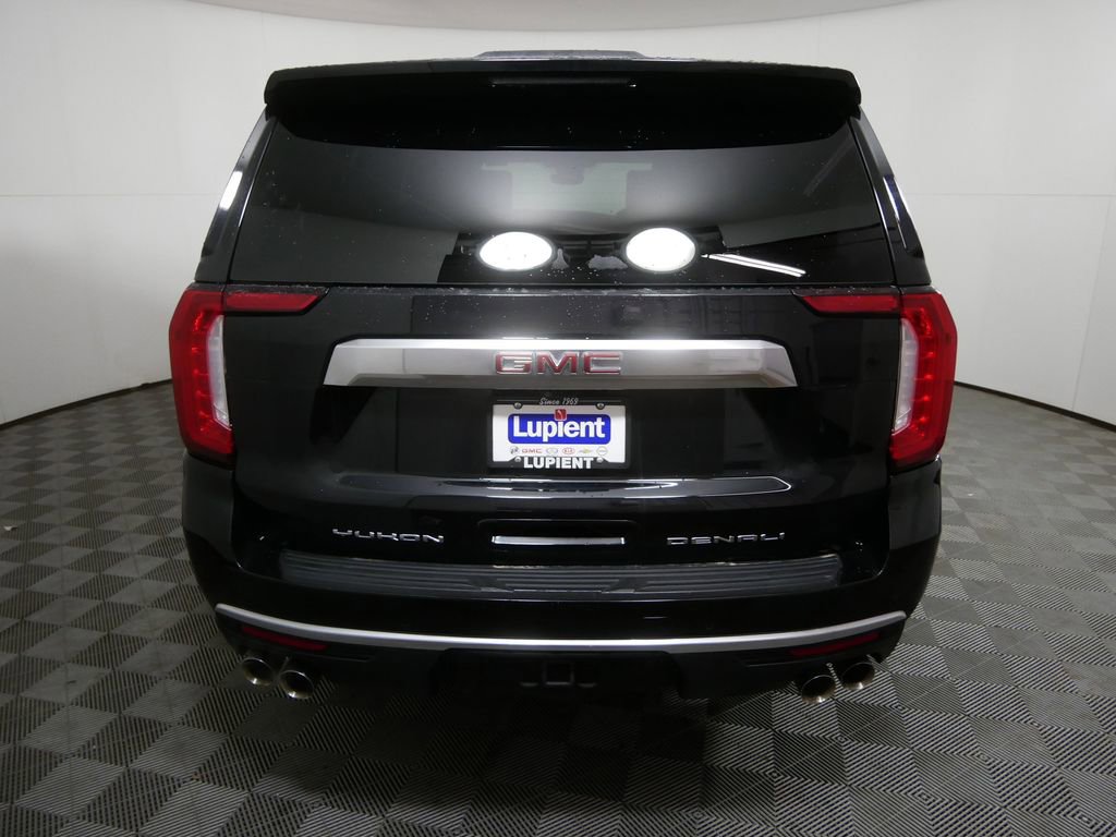 Used 2023 GMC Yukon XL Denali image 4