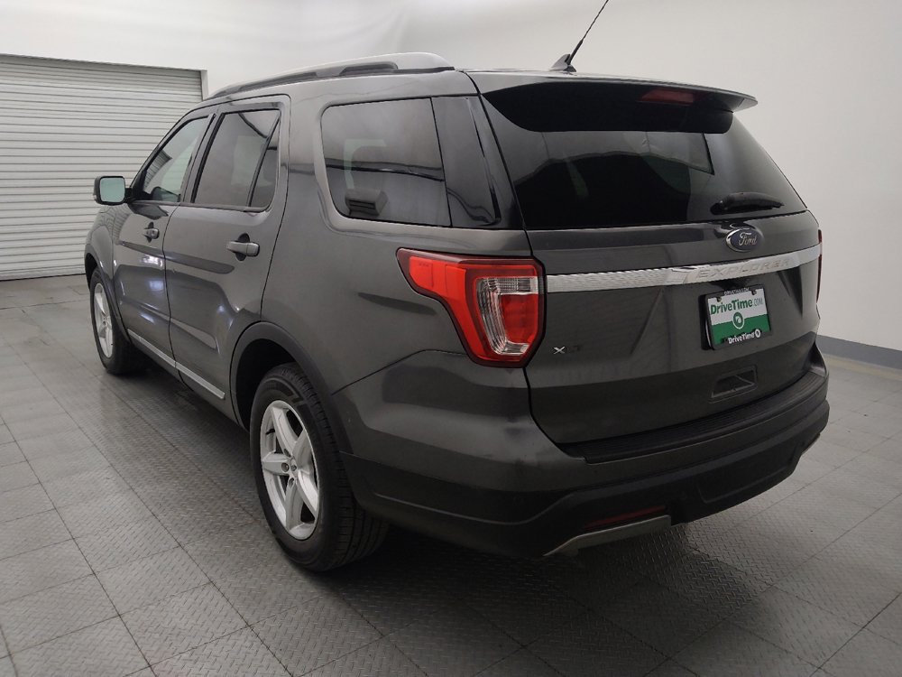 Used 2019 Ford Explorer XLT w/ Equipment Group 201A image 5