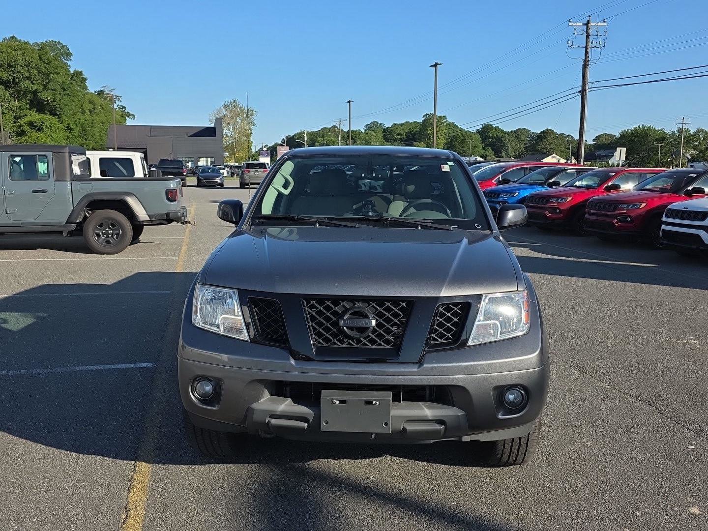 Used 2019 Nissan Frontier SV w/ Value Truck Package AWD/4WD image 2