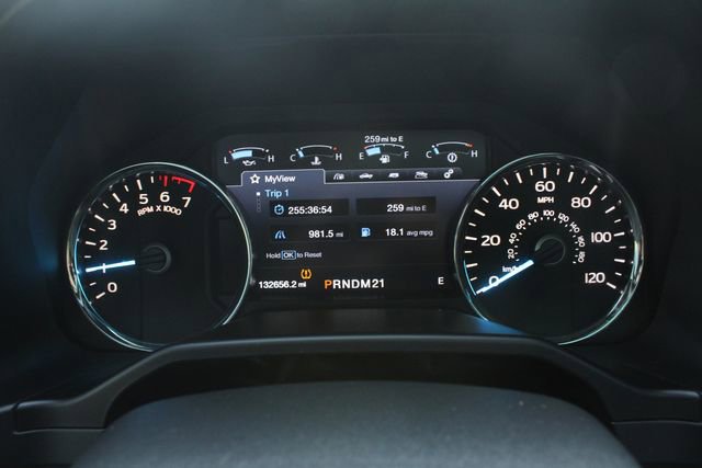 Used 2016 Ford F150 Platinum w/ Equipment Group 701A Luxury image 9