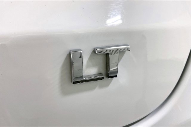 Used 2025 Chevrolet Trax LT w/ LT Convenience Package FWD image 8