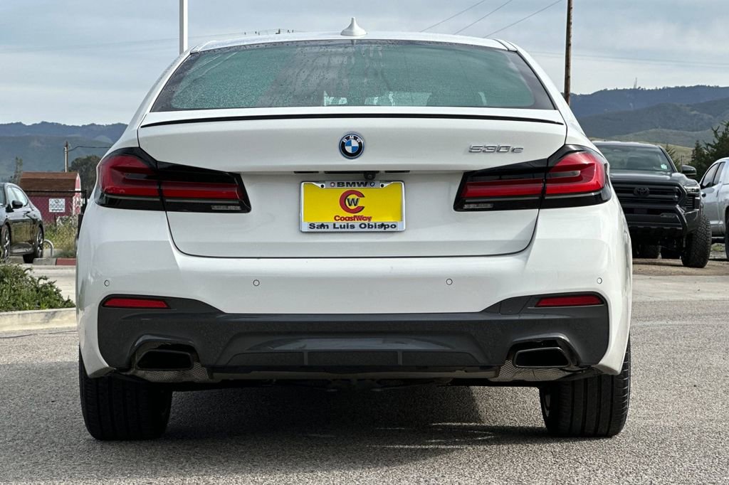 Used 2023 BMW 530e 530e iPerformance w/ M Sport Package image 4