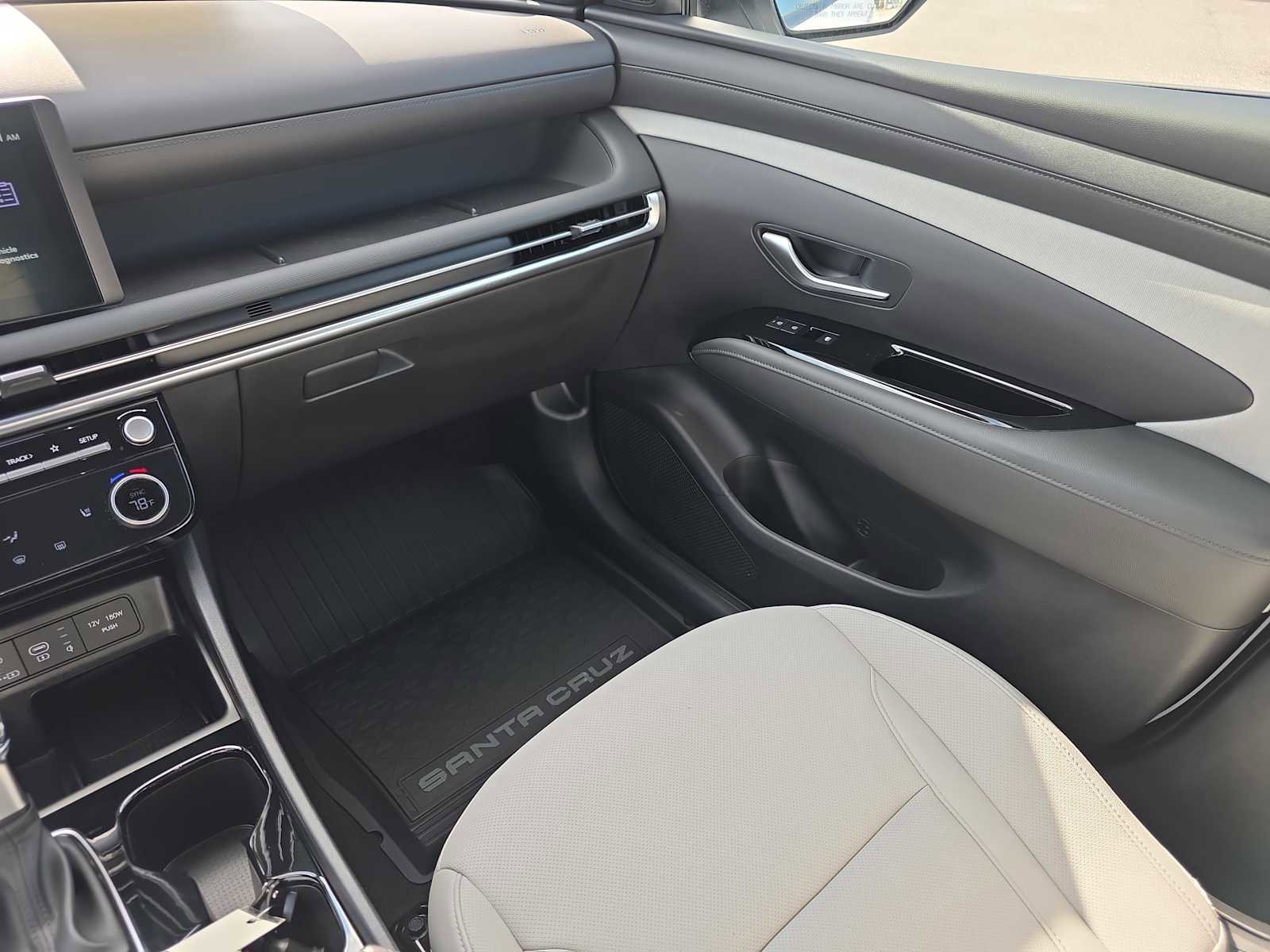 Used 2025 Hyundai Santa Cruz SEL image 13