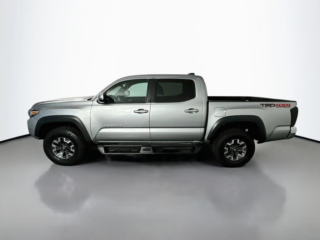 Used 2022 Toyota Tacoma TRD Off-Road AWD/4WD image 4