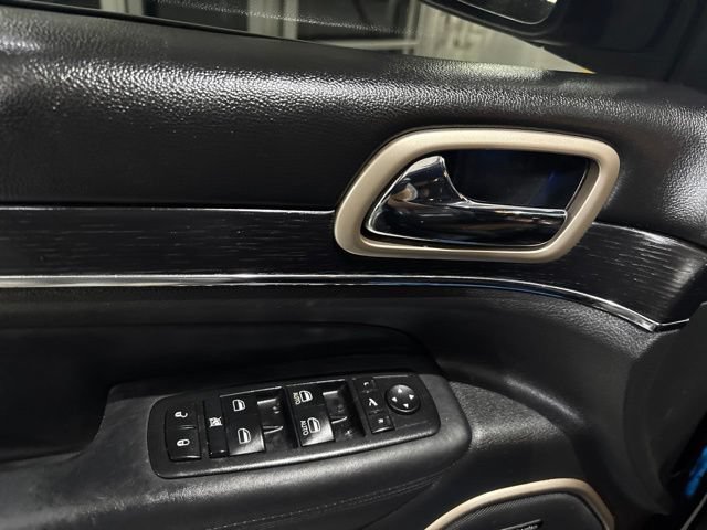 Used 2015 Jeep Grand Cherokee Summit AWD/4WD image 15