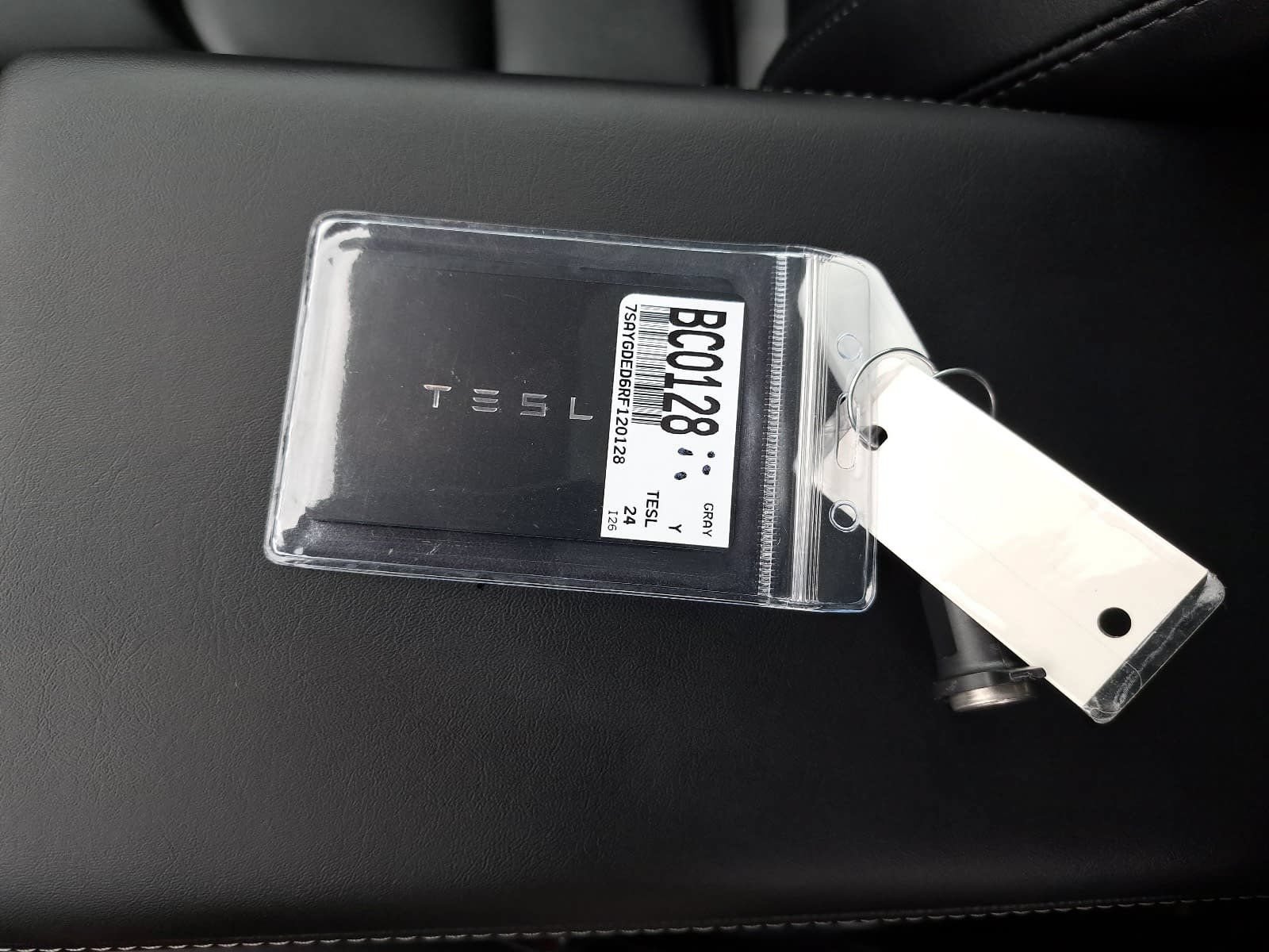 Used 2024 Tesla Model Y 2WD image 41
