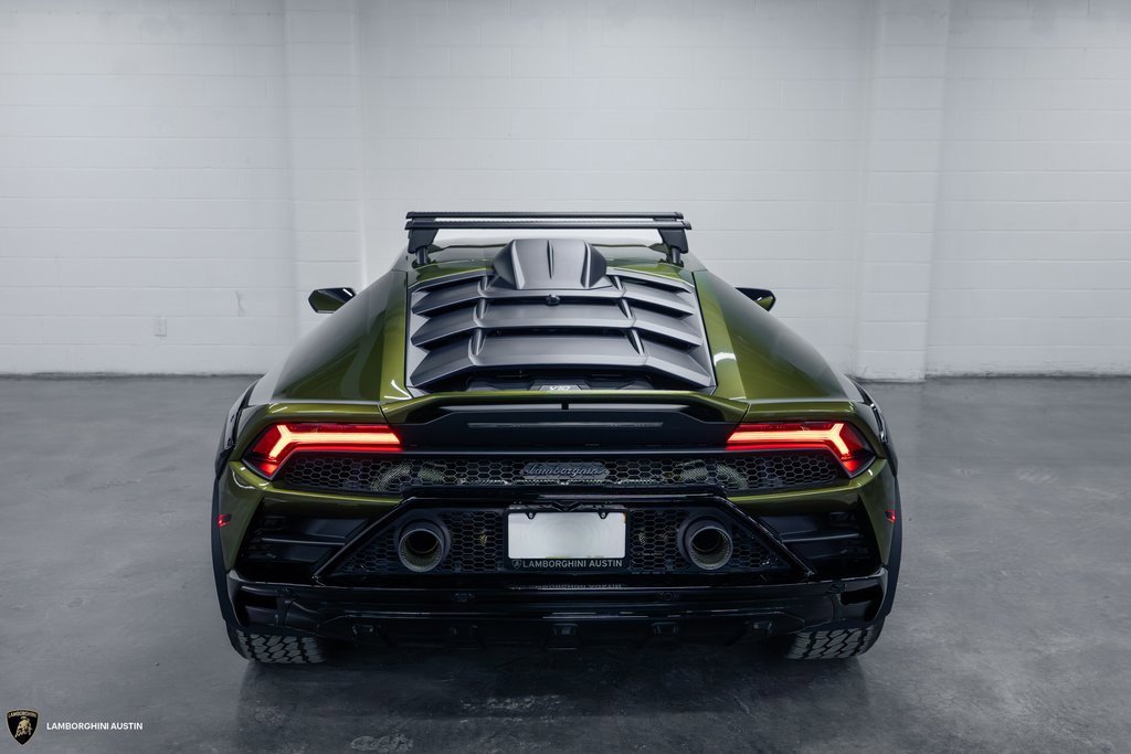 Used 2024 Lamborghini Huracan Sterrato image 12