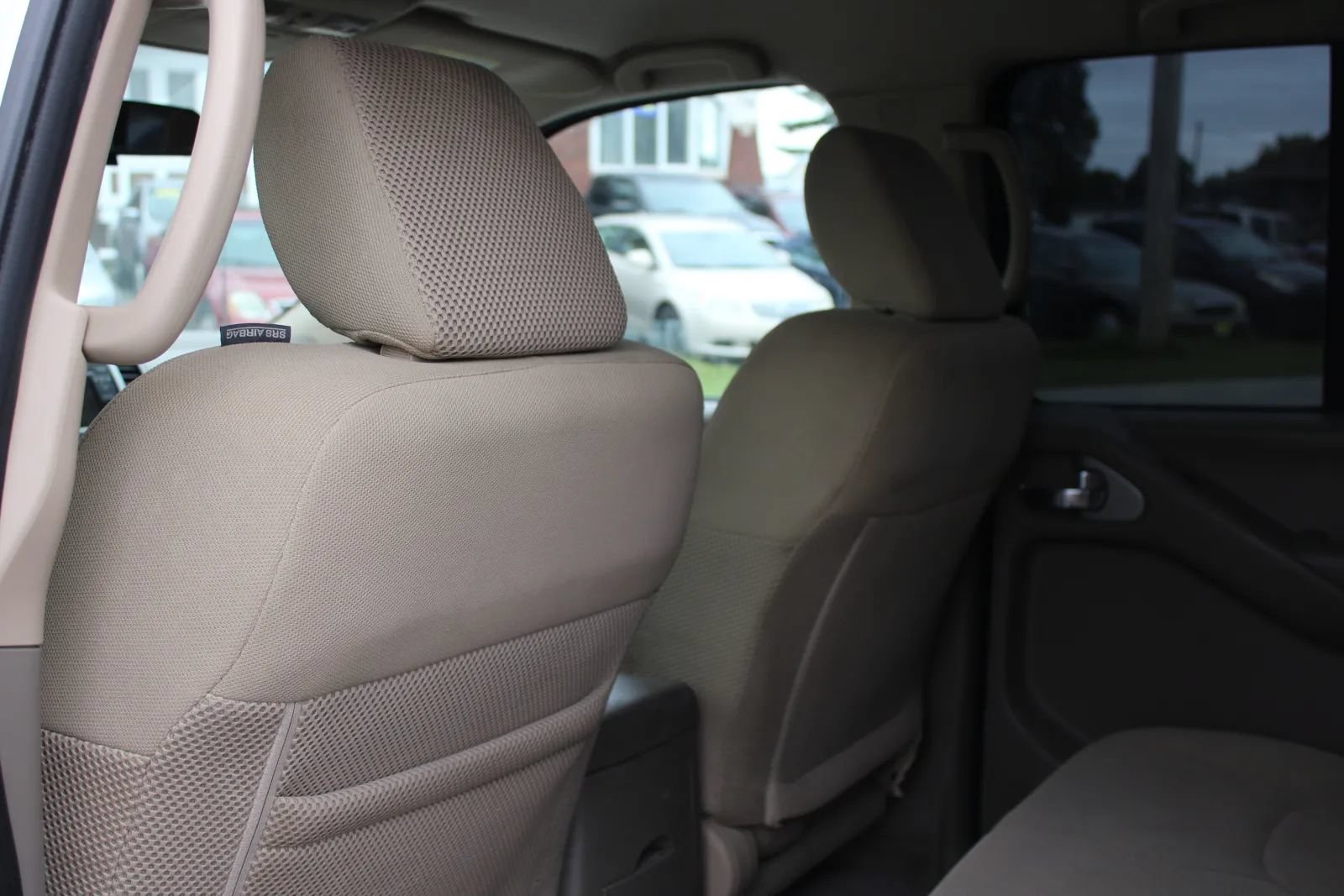 Used 2015 Nissan Frontier SV RWD image 23
