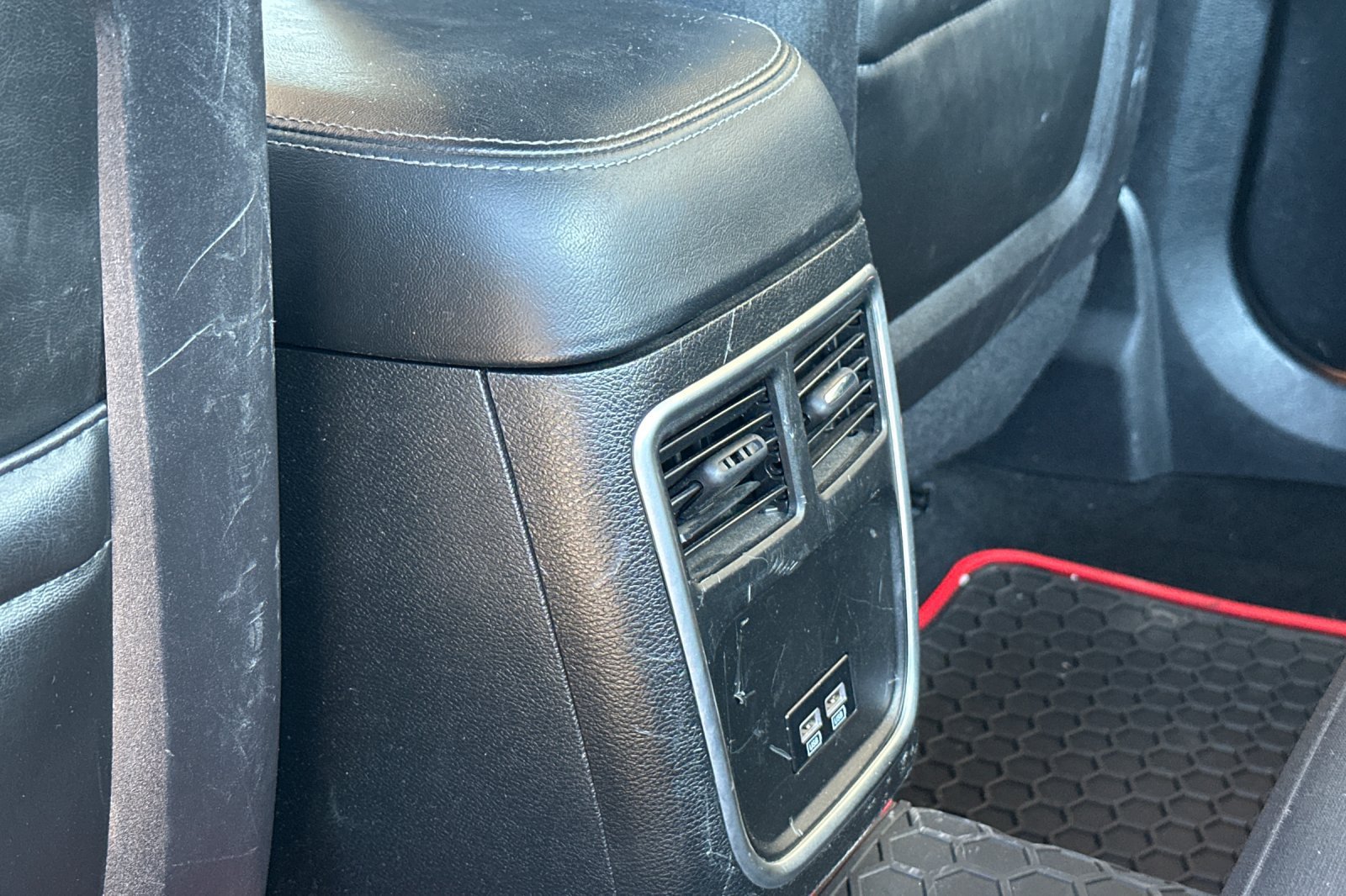 Used 2019 Dodge Charger SXT RWD image 15