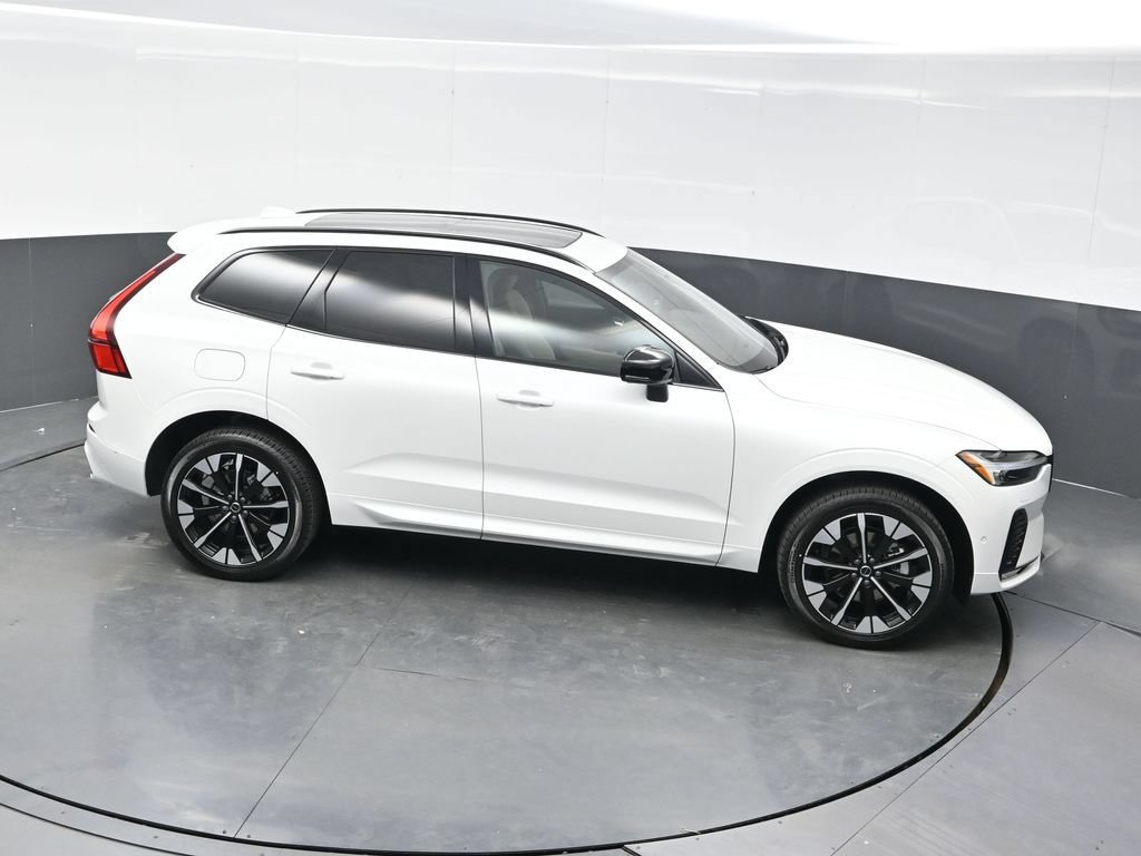 New 2026 Volvo XC60 B5 Plus w/ Protection Package Premier AWD/4WD image 37