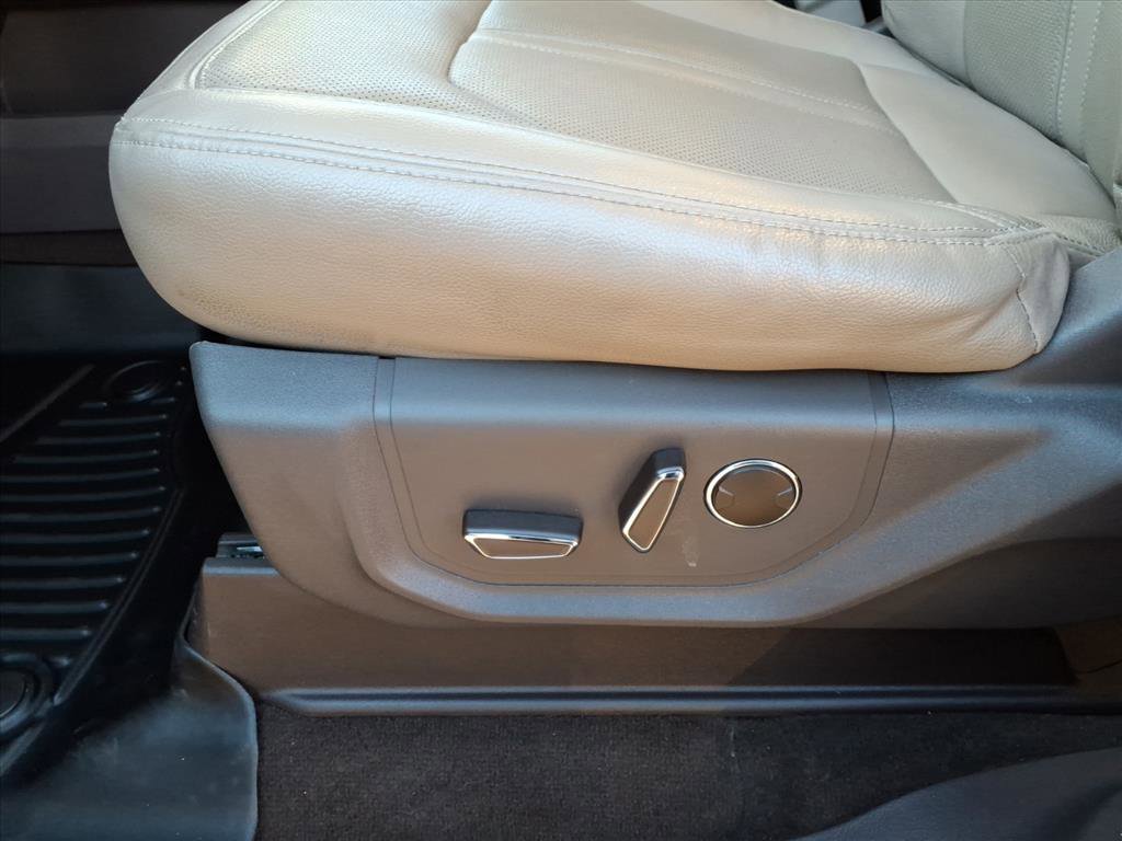 Used 2020 Ford Expedition Max Limited w/ Equipment Group 302A image 9