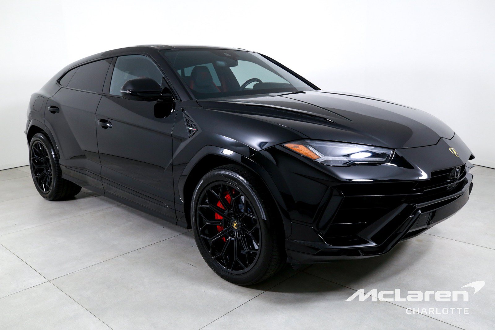 Used 2023 Lamborghini Urus S AWD/4WD image 3
