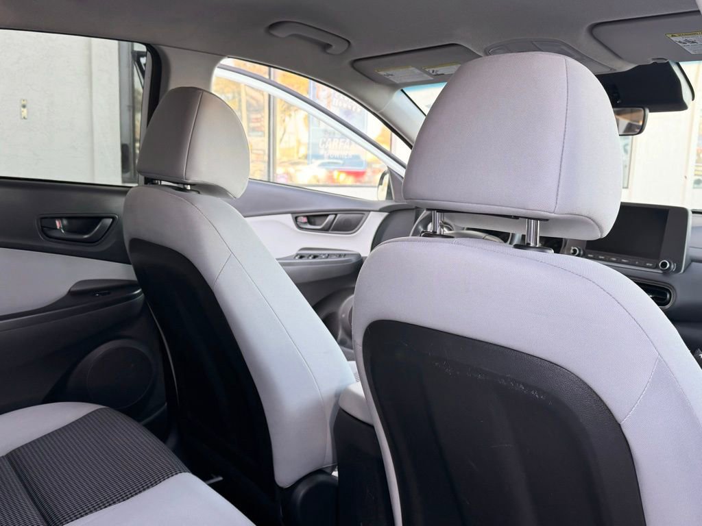 Used 2022 Hyundai Kona SE image 22