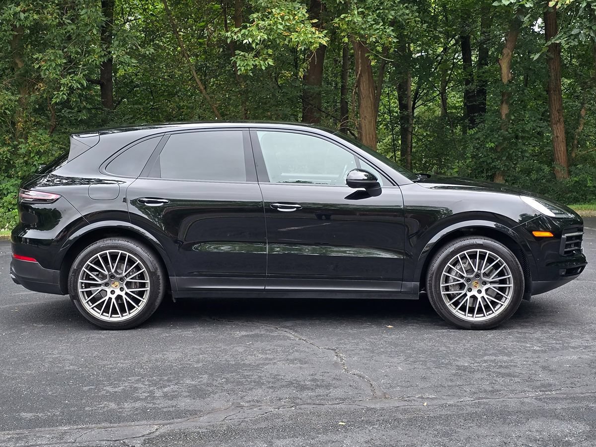 Used 2023 Porsche Cayenne Platinum Edition AWD/4WD image 7