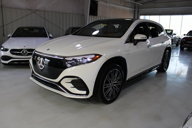 Used 2023 Mercedes-Benz EQS 580 4MATIC SUV image 43