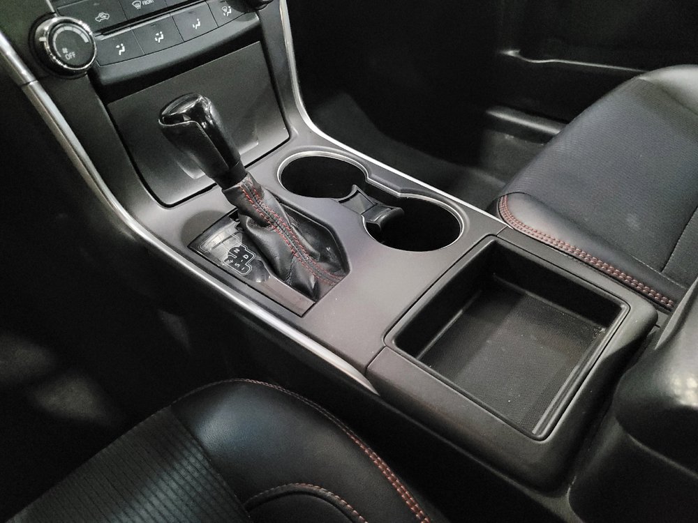 Used 2016 Toyota Camry SE w/ Moonroof Package FWD image 26
