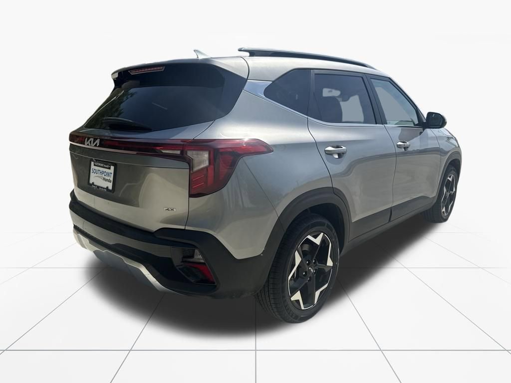 Used 2024 Kia Seltos EX image 9