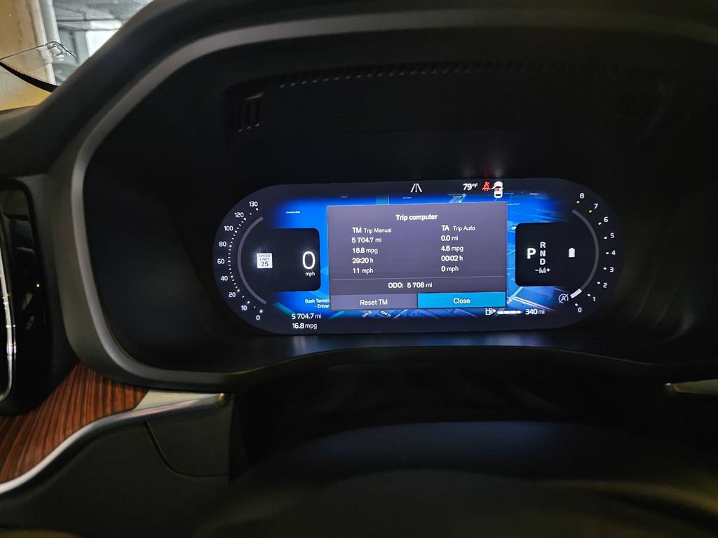 Certified 2023 Volvo XC60 B5 Plus w/ Climate Package AWD/4WD image 17
