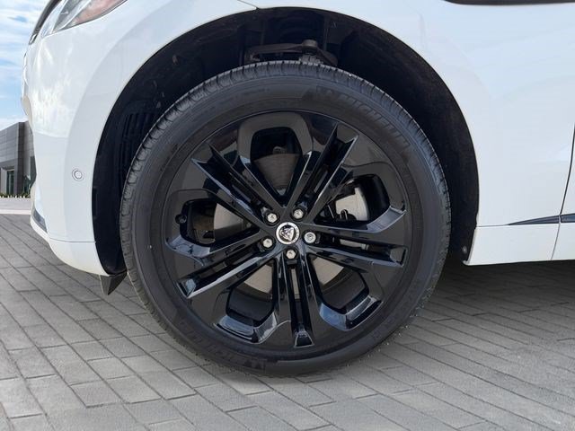 Used 2026 Jaguar F-PACE R-Dynamic S AWD/4WD image 9