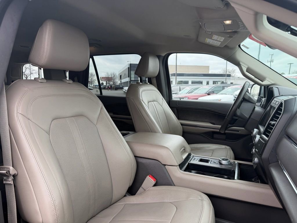 Used 2021 Ford Expedition Limited image 26