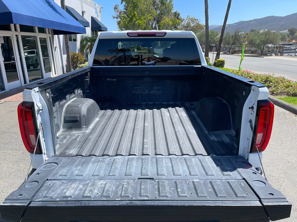 Used 2025 GMC Sierra 1500 AT4 AWD/4WD image 13