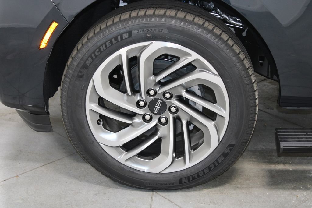 New 2026 Lincoln Navigator L Reserve AWD/4WD image 20