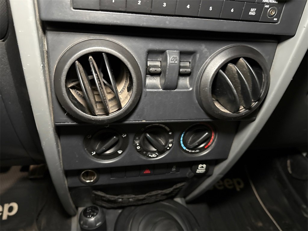 Used 2010 Jeep Wrangler Sport image 17