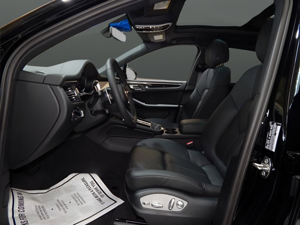 Used 2022 Porsche Macan image 15