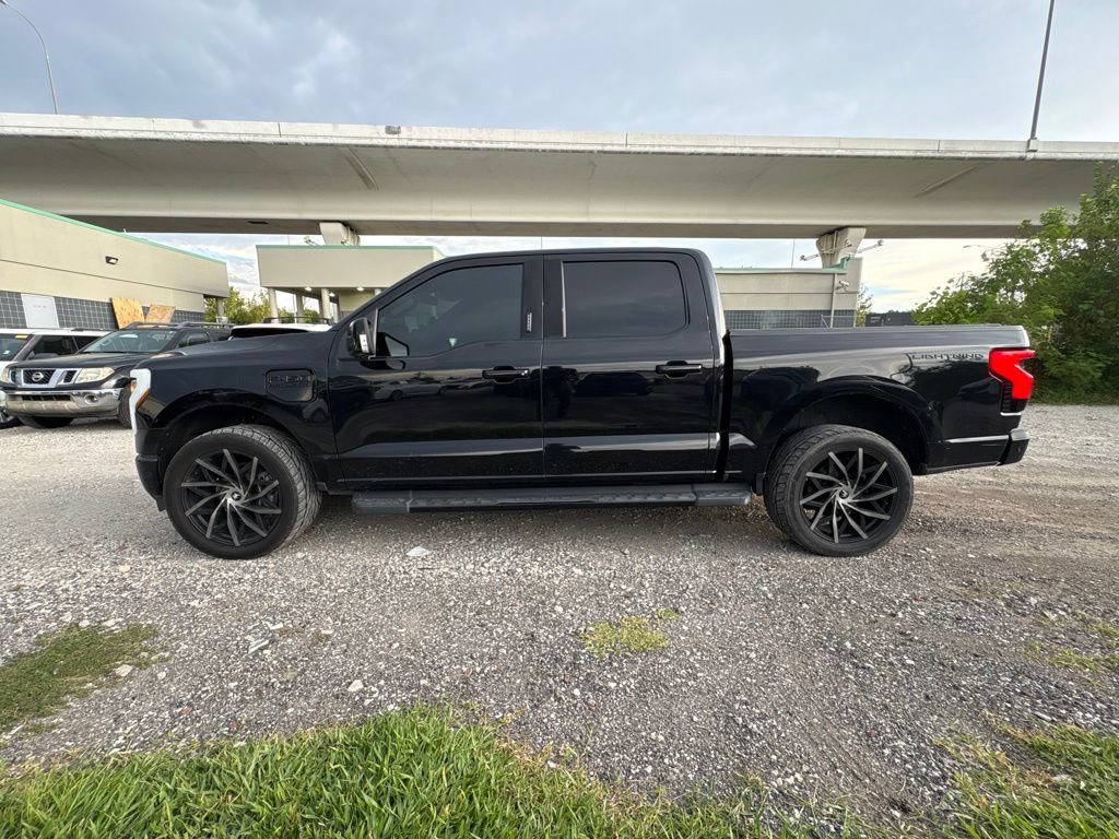 Used 2023 Ford F150 Lightning Lariat AWD/4WD image 6