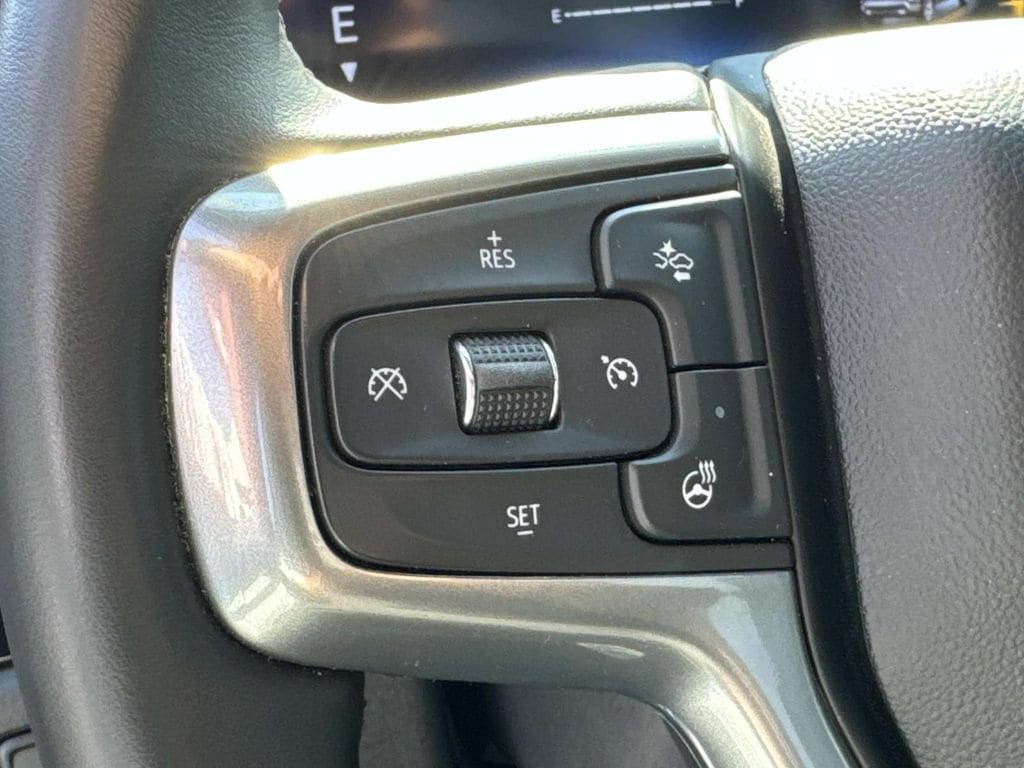 Used 2023 Chevrolet Silverado 1500 RST AWD/4WD image 33