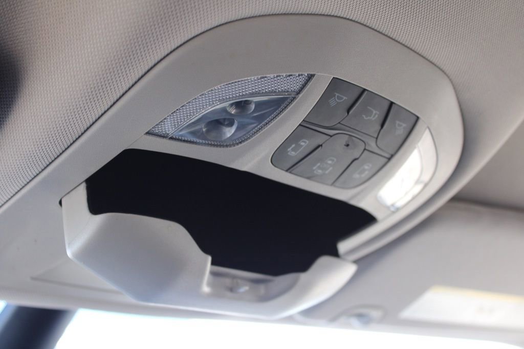 Used 2023 Chrysler Pacifica Touring-L image 43