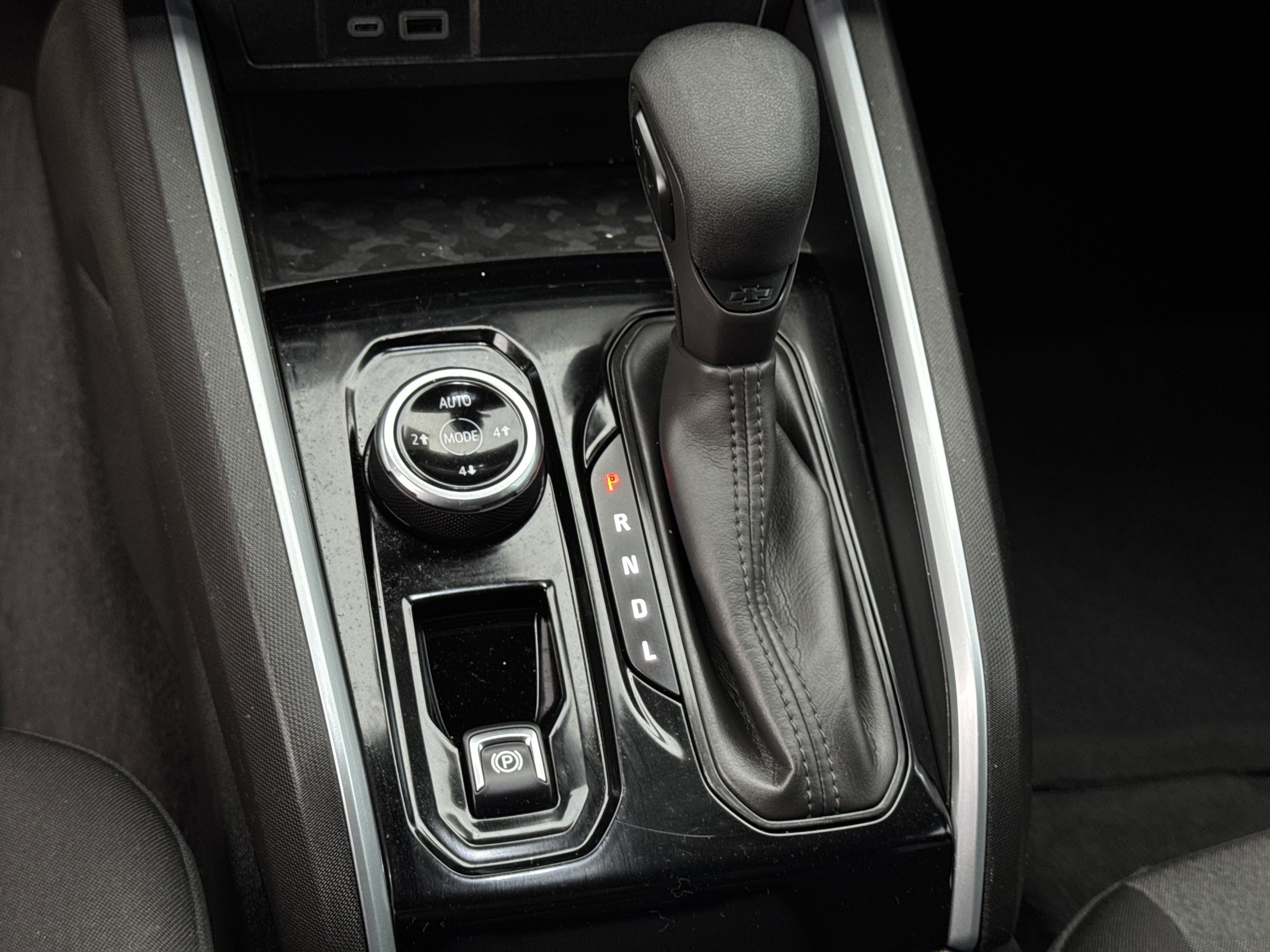 Used 2023 Chevrolet Colorado Trail Boss image 21