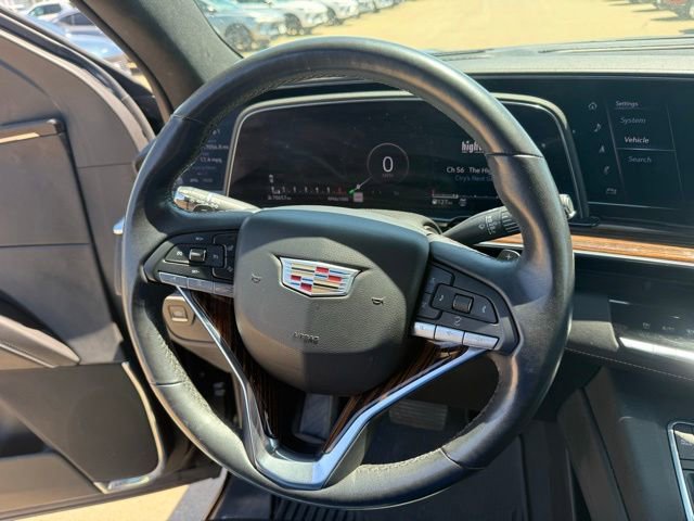 Used 2021 Cadillac Escalade Premium Luxury AWD/4WD image 12