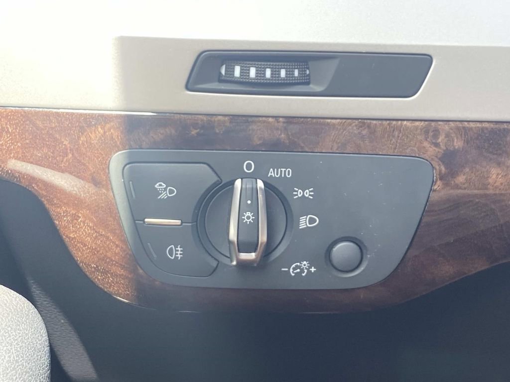 Used 2018 Audi Q7 2.0T Premium Plus w/ Premium Plus Package image 36