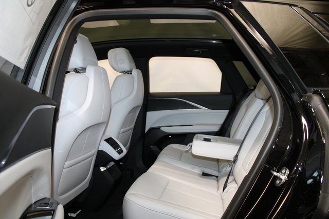 New 2026 Cadillac Lyriq Sport image 8
