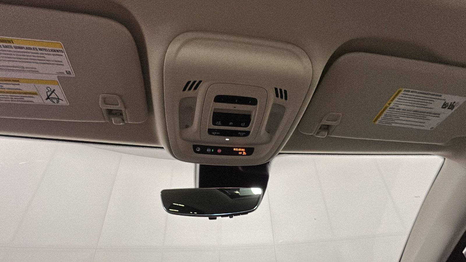 Used 2023 Buick Envision Avenir AWD/4WD image 28