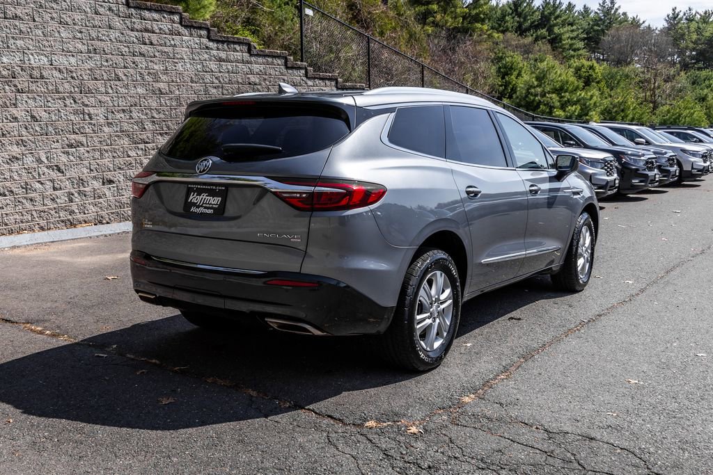 Used 2019 Buick Enclave Essence image 4
