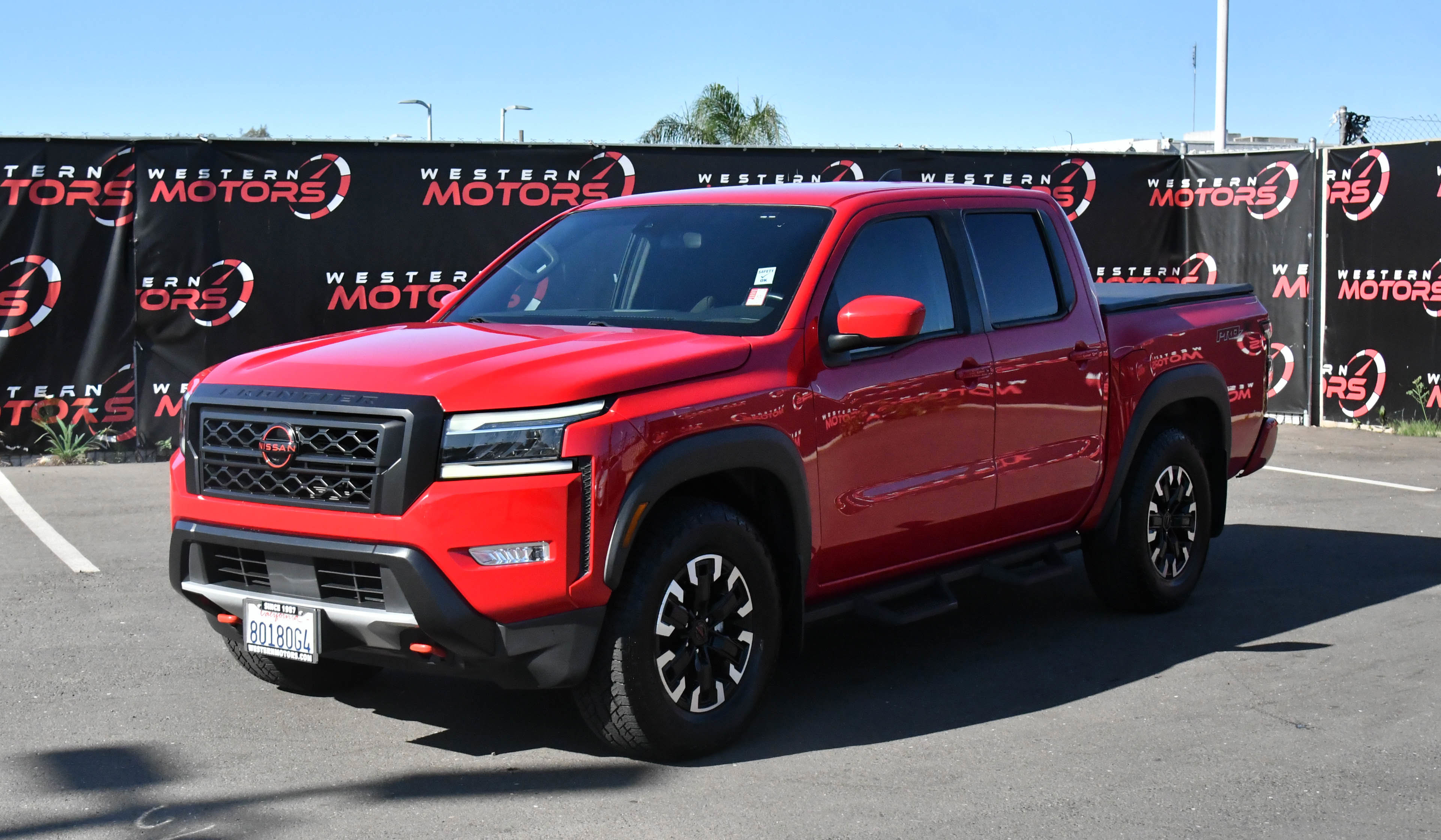 Used 2023 Nissan Frontier Pro-X w/ Technology Package image 3