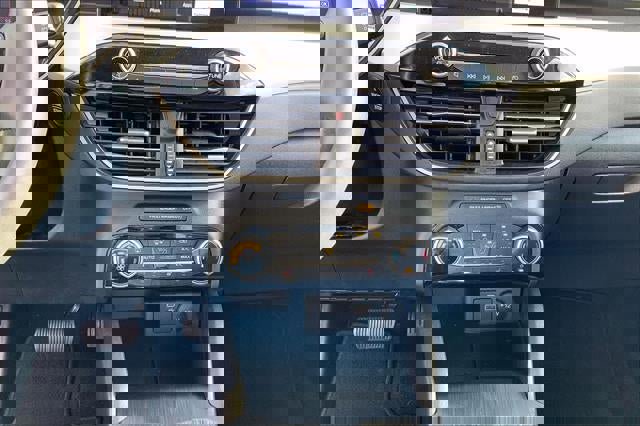 Used 2022 Ford Escape SE w/ Cold Weather Package image 33