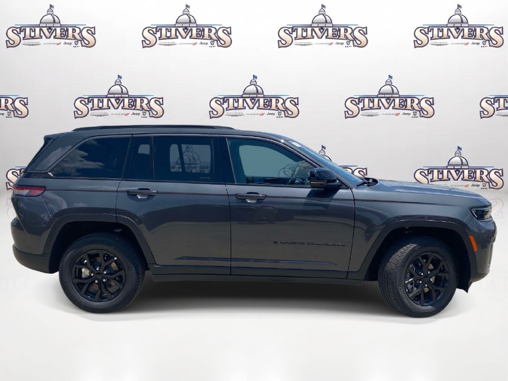 New 2026 Jeep Grand Cherokee Altitude RWD image 6