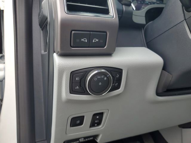 Used 2022 Ford F450 Limited w/ FX4 Off-Road Package image 12