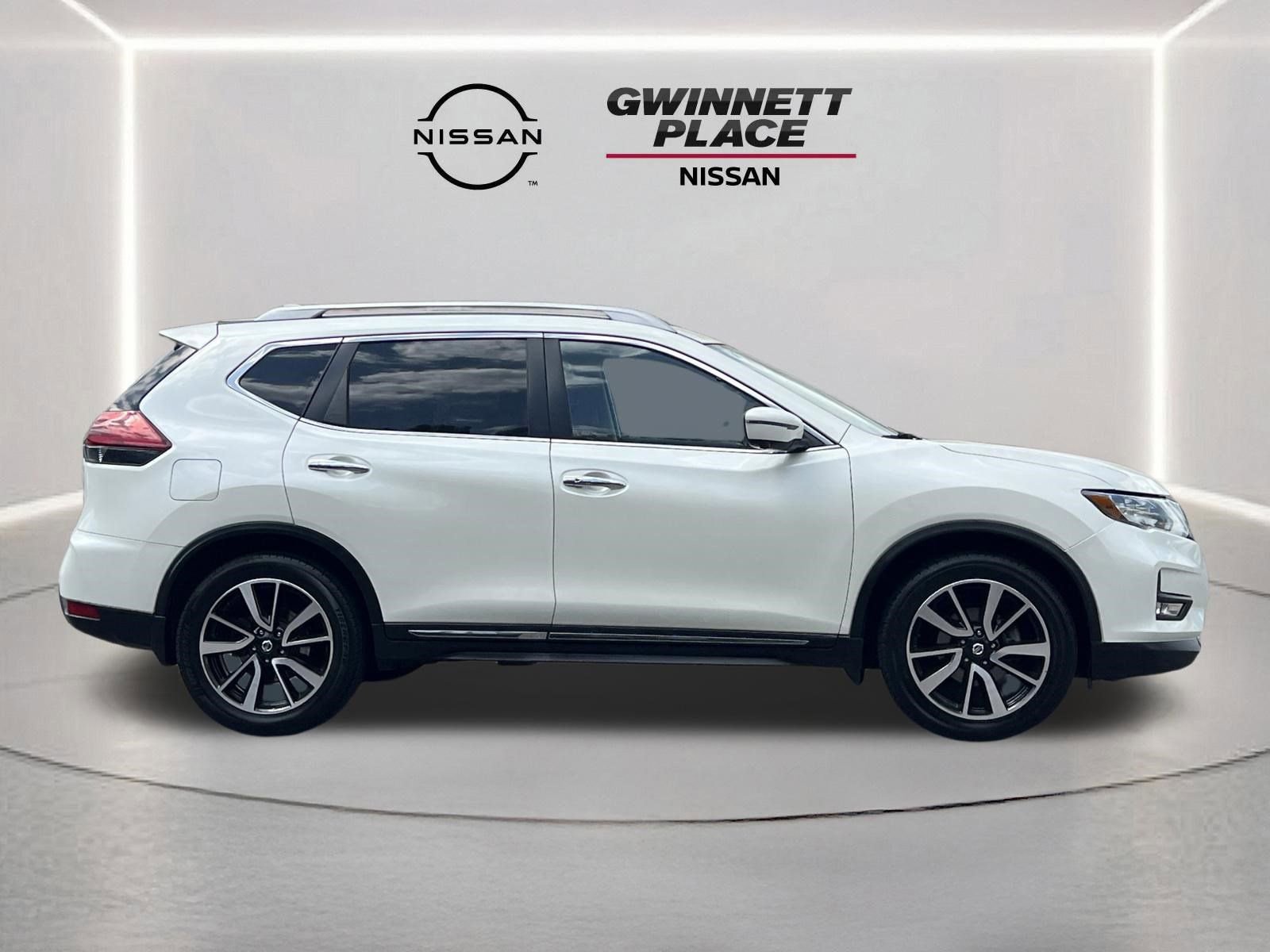 Used 2019 Nissan Rogue SL w/ Premium Package image 26