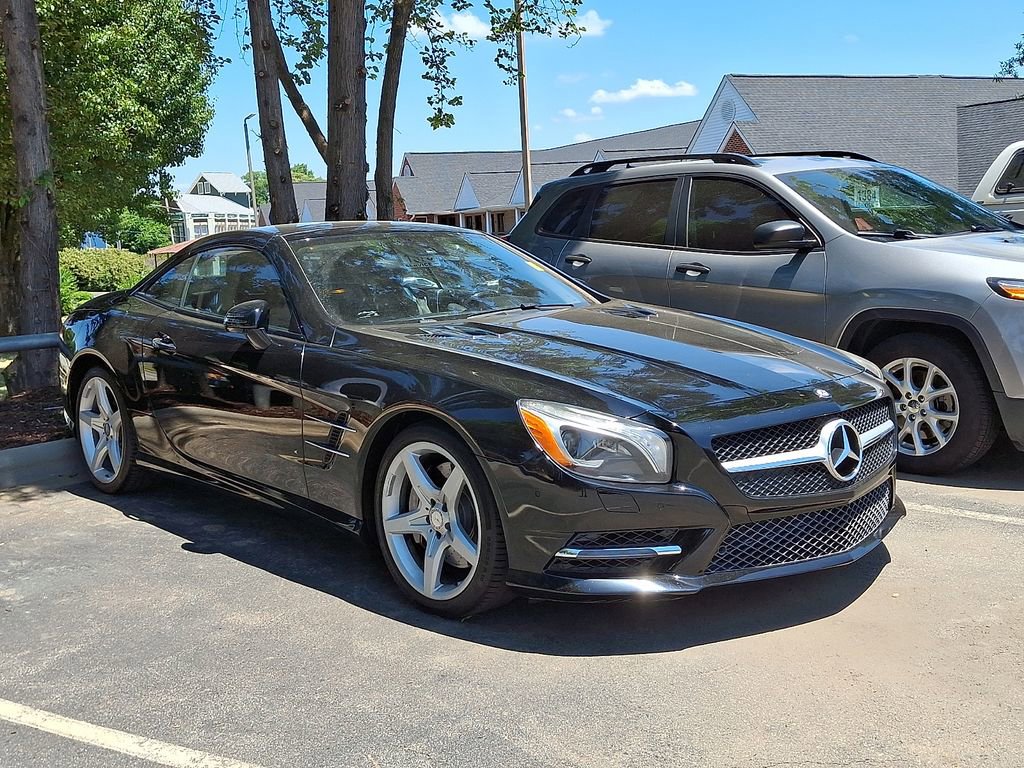 Used 2015 Mercedes-Benz SL 400 image 2